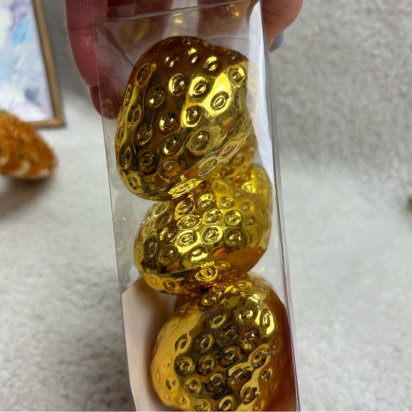 Holiday Traditions 6pack Decorative gold strawberry plastic ornaments 2.5" - Picture 4 of 5